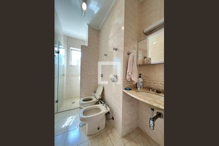 Casa à venda com 167m², 3 quartos e 3 vagasBanheiro Corredor