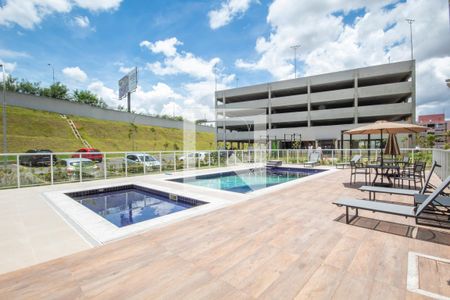 Apartamento à venda com 39m², 2 quartos e 1 vaga Apartamento à venda com 39m², 2 quartos e 1 vagaÁrea comum - Piscina