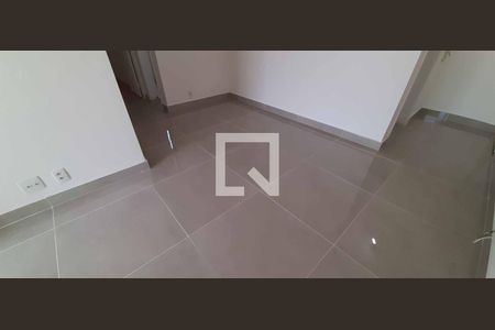 Sala de apartamento para alugar com 2 quartos, 48m² em Km 18, Osasco