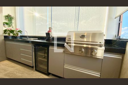 Sala 2 de casa à venda com 5 quartos, 420m² em Santa Lúcia, Belo Horizonte