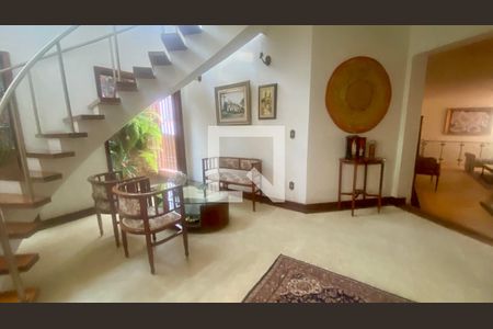 Sala 1 de casa à venda com 5 quartos, 420m² em Santa Lúcia, Belo Horizonte