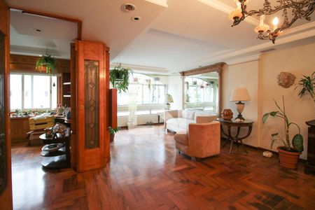 Sala de apartamento para alugar com 3 quartos, 123m² em Jardim Europa, São Paulo