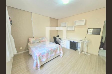 Casa à venda com 950m², 7 quartos e 8 vagasSuíte