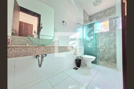 Casa à venda com 950m², 7 quartos e 8 vagasSuíte 5 externa 