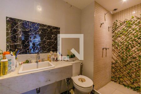 Apartamento para alugar com 70m², 2 quartos e 2 vagasBanheiro da Suíte