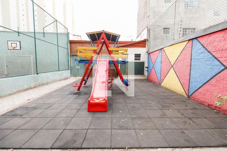Apartamento para alugar com 55m², 2 quartos e 1 vaga Apartamento para alugar com 55m², 2 quartos e 1 vagaÁrea comum - Playground