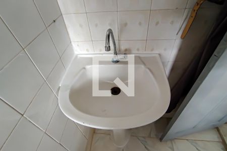 banheiro de apartamento para alugar com 1 quarto, 50m² em Curicica, Rio de Janeiro