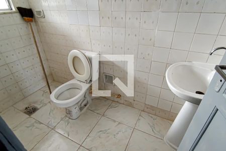 banheiro de apartamento para alugar com 1 quarto, 50m² em Curicica, Rio de Janeiro