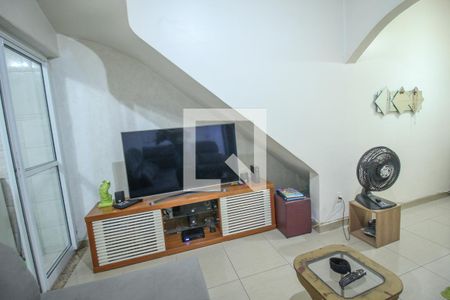 Sala de casa para alugar com 3 quartos, 75m² em Vila Bertioga, São Paulo