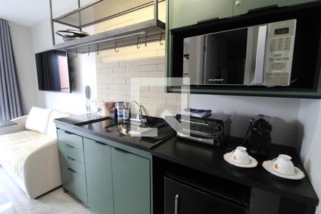 Sala/Cozinha de kitnet/studio para alugar com 1 quarto, 31m² em Indianópolis, São Paulo