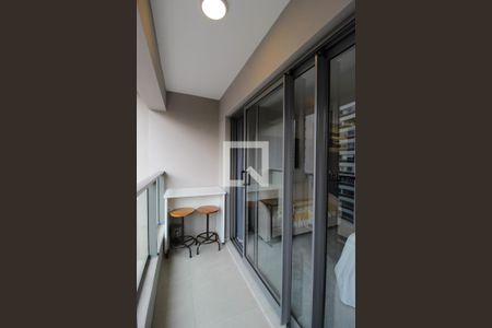 Varanda de kitnet/studio para alugar com 1 quarto, 31m² em Indianópolis, São Paulo