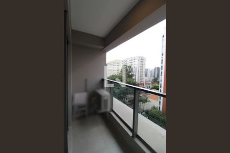 Varanda de kitnet/studio para alugar com 1 quarto, 31m² em Indianópolis, São Paulo