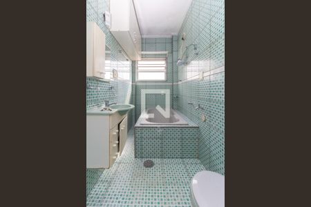 Banheiro de kitnet/studio para alugar com 1 quarto, 32m² em Centro Histórico de São Paulo, São Paulo