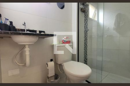 Apartamento para alugar com 52m², 2 quartos e 1 vaga Apartamento para alugar com 52m², 2 quartos e 1 vagaBanheiro da suíte