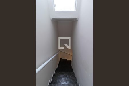 Casa à venda com 110m², 2 quartos e 1 vagaEscada