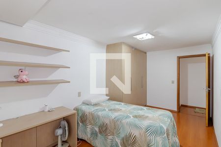 Casa à venda com 300m², 4 quartos e 3 vagas Casa à venda com 300m², 4 quartos e 3 vagasQuarto 2