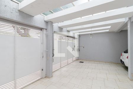 Casa à venda com 300m², 4 quartos e 3 vagas Casa à venda com 300m², 4 quartos e 3 vagasGaragem