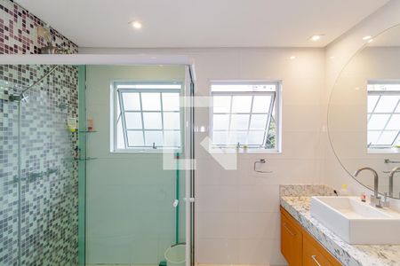 Casa à venda com 300m², 4 quartos e 3 vagas Casa à venda com 300m², 4 quartos e 3 vagasBanheiro da Suíte 3