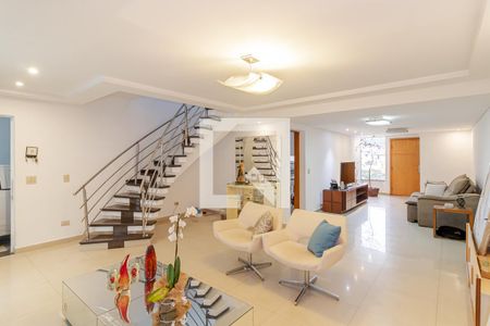 Sala de casa à venda com 4 quartos, 300m² em Liberdade, São Paulo