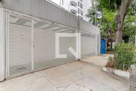 Casa à venda com 300m², 4 quartos e 3 vagas Casa à venda com 300m², 4 quartos e 3 vagasFachada