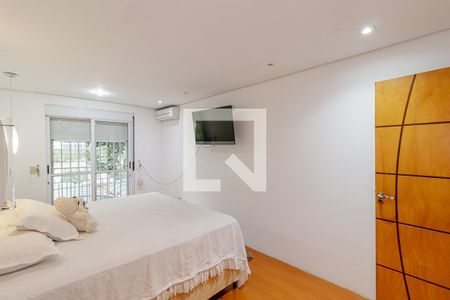 Casa à venda com 300m², 4 quartos e 3 vagas Casa à venda com 300m², 4 quartos e 3 vagasSuíte 4