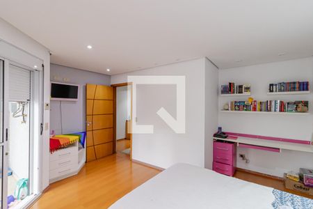 Casa à venda com 300m², 4 quartos e 3 vagas Casa à venda com 300m², 4 quartos e 3 vagasSuíte 3