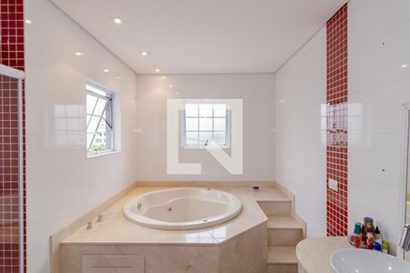 Casa à venda com 300m², 4 quartos e 3 vagas Casa à venda com 300m², 4 quartos e 3 vagasBanheiro da Suíte 4