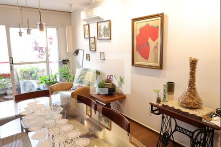 Apartamento para alugar com 66m², 2 quartos e 1 vagaSala