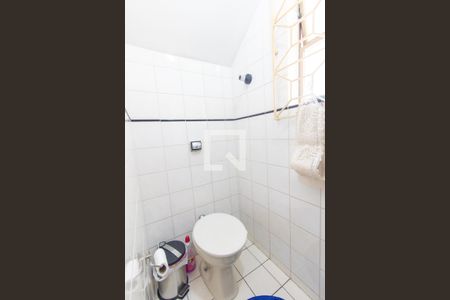 Lavabo de casa de condomínio para alugar com 3 quartos, 130m² em Jardim das Américas, Curitiba