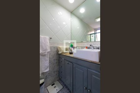 Banheiro da suíte  de apartamento à venda com 3 quartos, 110m² em Lagoa, Rio de Janeiro