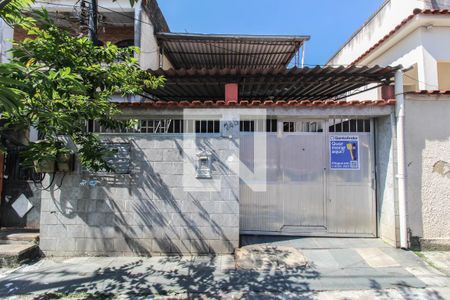 Casa para alugar com 500m², 1 quarto e 2 vagas Casa para alugar com 500m², 1 quarto e 2 vagasFachada