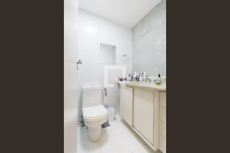 Apartamento à venda com 70m², 2 quartos e 1 vagaBanheiro da Suíte