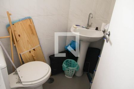 Apartamento para alugar com 63m², 2 quartos e 1 vagaBanheiro da área de serviço