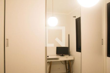 Quarto 1 de apartamento para alugar com 2 quartos, 63m² em Vila Invernada, São Paulo