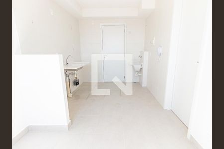 Sala/Cozinha de apartamento para alugar com 1 quarto, 24m² em Vila Claudia, São Paulo