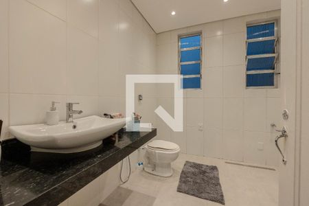 Apartamento à venda com 289m², 4 quartos e 1 vaga Apartamento à venda com 289m², 4 quartos e 1 vagaBanheiro da Suíte