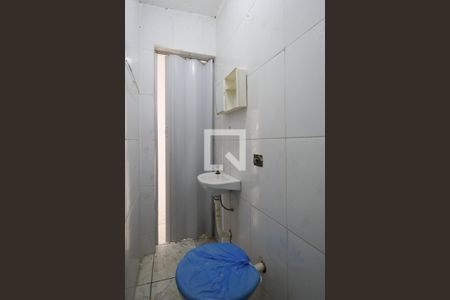 Banheiro de casa para alugar com 1 quarto, 30m² em Jardim Primavera (zona Norte), São Paulo