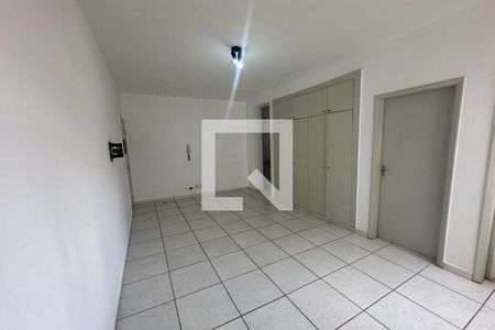Sala - Dormitório de apartamento para alugar com 1 quarto, 20m² em Centro, Ribeirão Preto