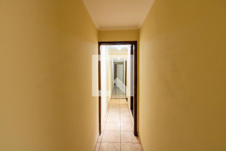 Casa à venda com 300m², 6 quartos e 2 vagasCorredor