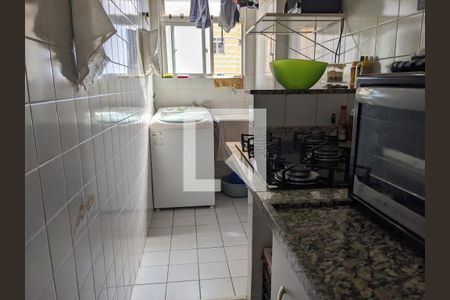 Apartamento à venda com 68m², 3 quartos e 1 vagaÁrea de serviço 
