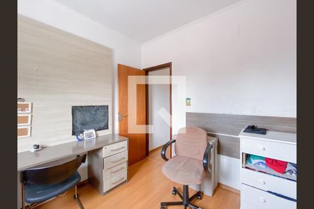 Casa à venda com 260m², 4 quartos e 2 vagasEscritório