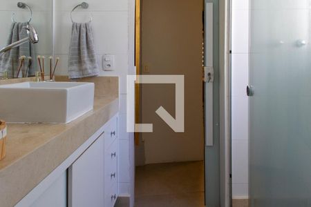 Apartamento para alugar com 95m², 2 quartos e 2 vagasBanheiro Quarto 2 suíte