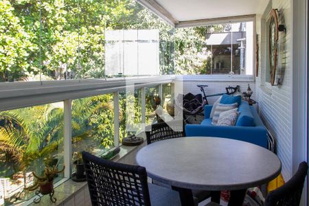 Apartamento para alugar com 95m², 2 quartos e 2 vagasVaranda