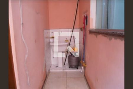 Casa à venda com 210m², 3 quartos e 3 vagas Casa à venda com 210m², 3 quartos e 3 vagasQuintal