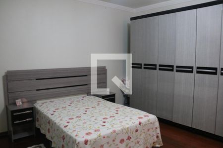 Casa à venda com 210m², 3 quartos e 3 vagasSuíte