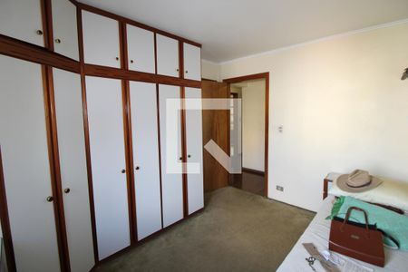 Apartamento à venda com 160m², 4 quartos e 3 vagasQuarto 2