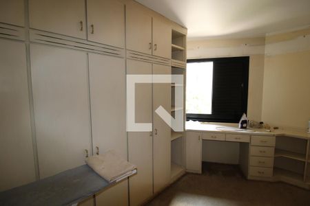 Apartamento à venda com 160m², 4 quartos e 3 vagasQuarto 3