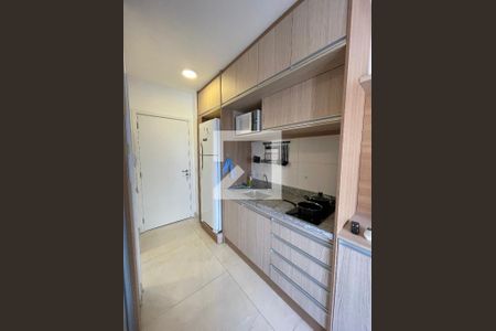 Cozinha de kitnet/studio para alugar com 1 quarto, 25m² em Butantã, São Paulo