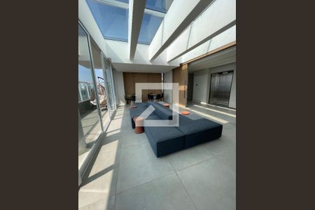 Studio para alugar com 25m², 1 quarto e 1 vagaRooftop