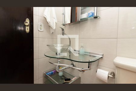 Casa à venda com 178m², 4 quartos e 4 vagasBanheiro